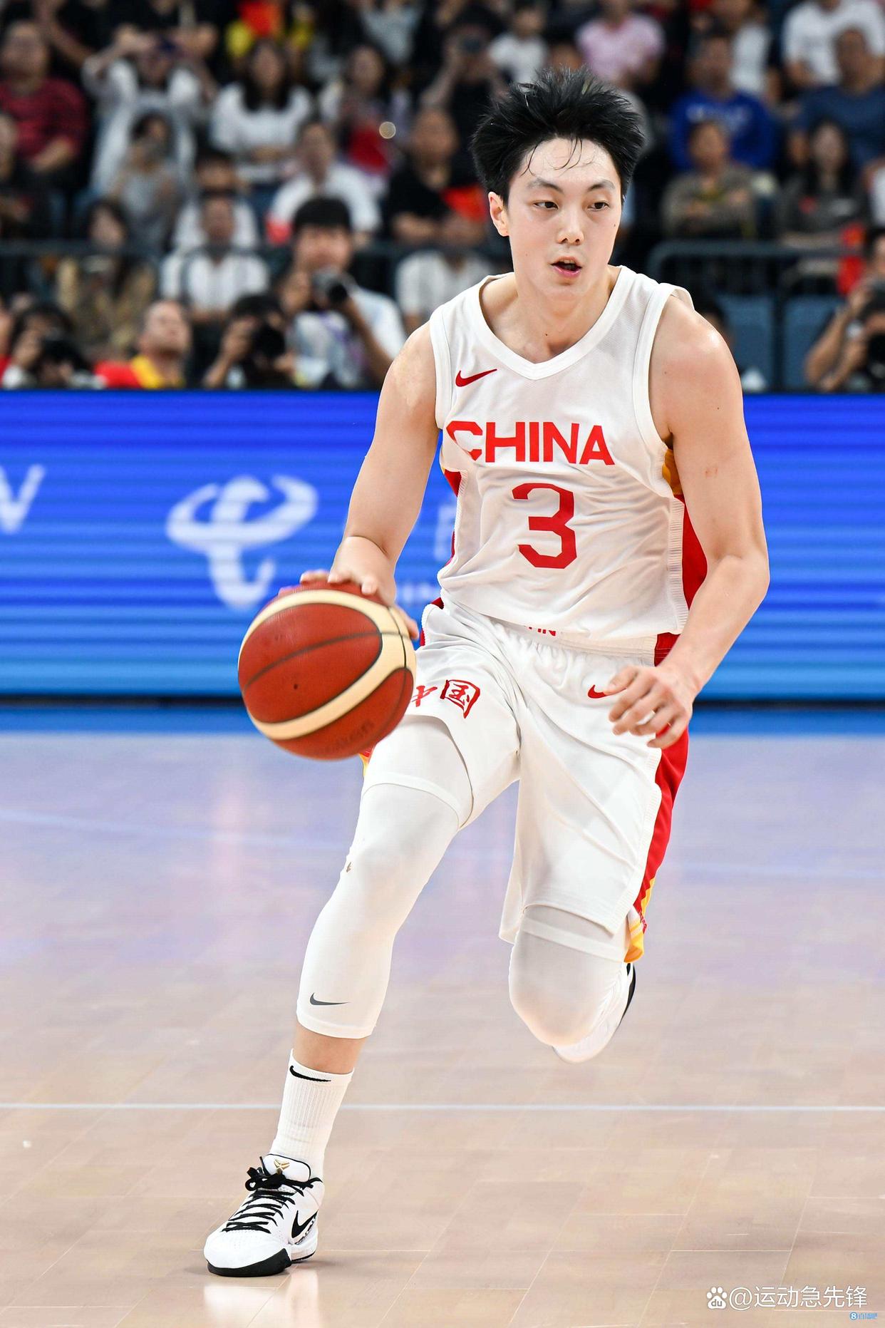 国际比赛日德国杯焦点战，深圳男篮队长鼓劲，媒体盛赞，心理建设被强调的简单介绍